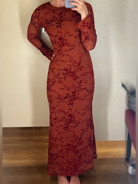 NWT Viral sincerly Jules Long Sleeve cutout back Floral Maxi Dress, dark orange